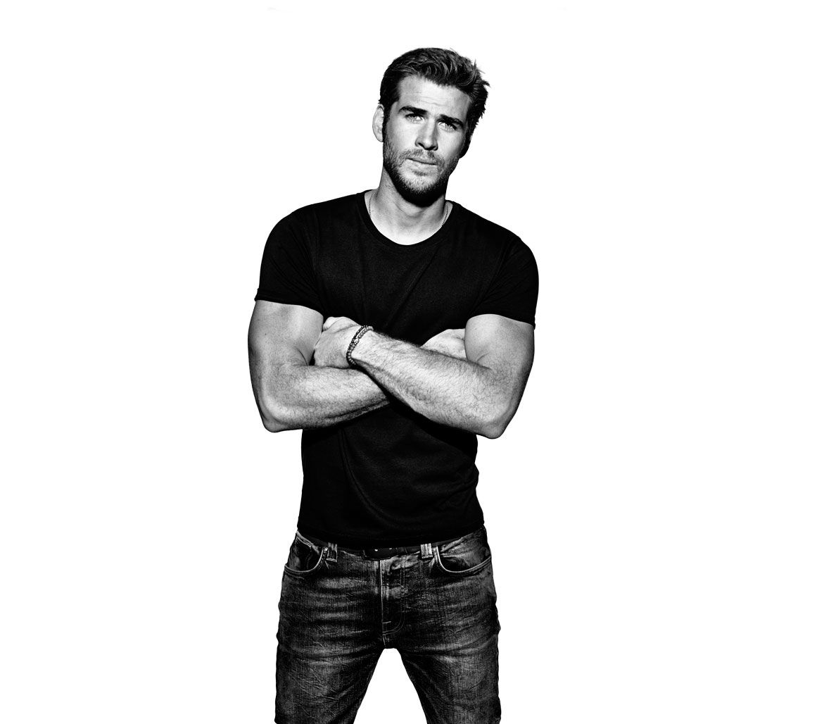 Liam Hemsworth: The Actor, Surfer, Envir-Liam Hemsworth: The actor, surfer, environmentalist, and hardcore  pullup-and--8